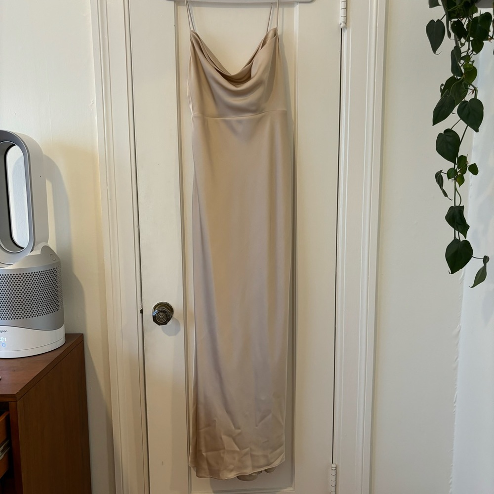 Fame and Partners Strappy Draped Gown in Champagne size 8 - Picture 5 of 9